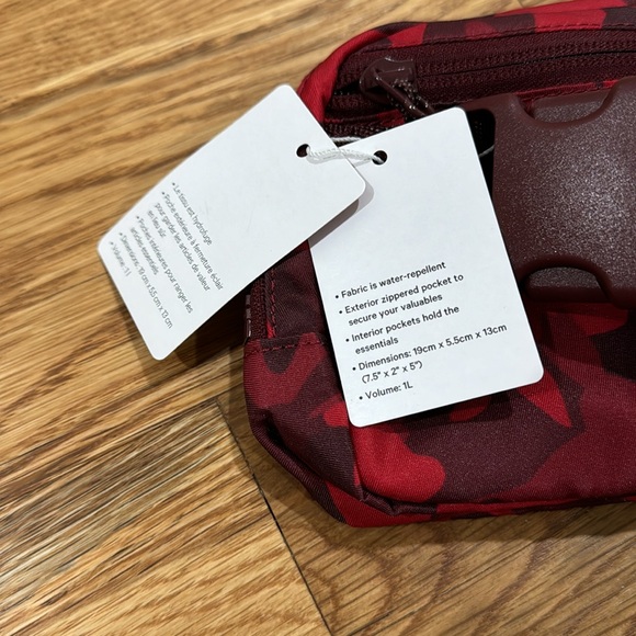 NWT Lululemon Lunar New Year 1L Everywhere Belt Bag - Picture 7 of 7